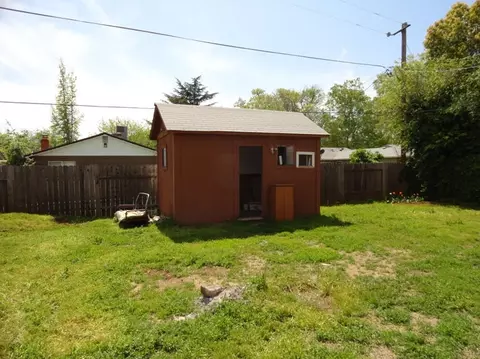 2053 Neptune, Redding, CA 96002 photo 16