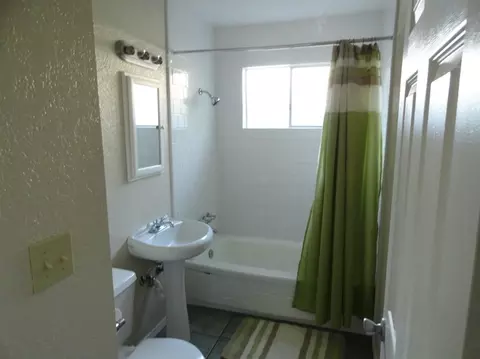 2053 Neptune, Redding, CA 96002 photo 7