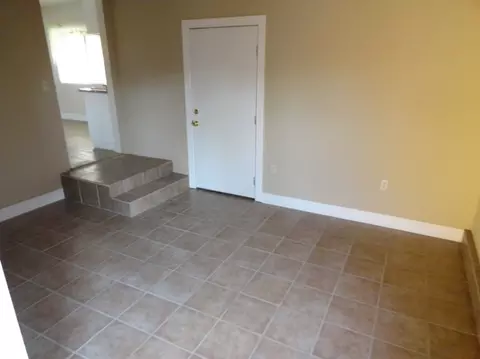 2053 Neptune, Redding, CA 96002 photo 5