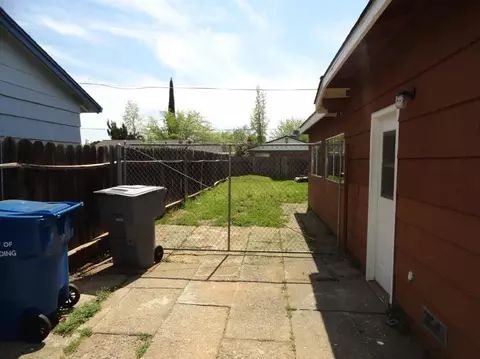 2053 Neptune, Redding, CA 96002 photo 13