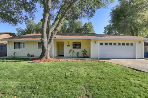 1054 Belcrest Dr, Redding, CA 96003 photo 1