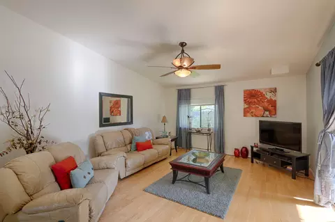 1054 Belcrest Dr, Redding, CA 96003 photo 3