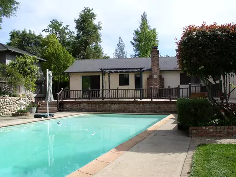 1430 Carter Way, Redding, CA 96002 photo 7