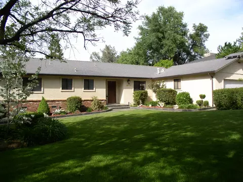 1430 Carter Way, Redding, CA 96002 photo 1