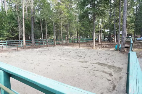 390 430 S Derrick Flat Rd, Coffee Creek, CA 96091 photo 12