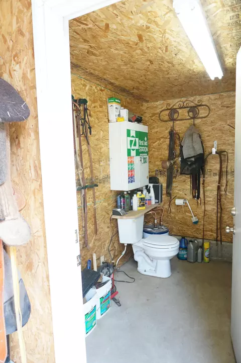 390 430 S Derrick Flat Rd, Coffee Creek, CA 96091 photo 11