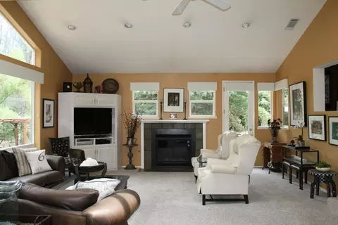 10193 Victoria Dr, Redding, CA 96001 photo 10