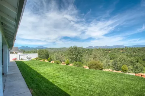 4010 Winter Green Ct, Redding, CA 96001 photo 7