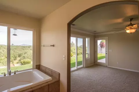 4010 Winter Green Ct, Redding, CA 96001 photo 25