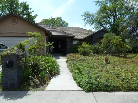 3879 Andes Dr, Redding, CA 96001 photo 1