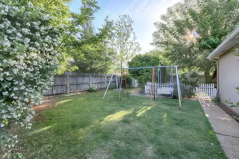 2543 Wilson Ave, Redding, CA 96002 photo 18