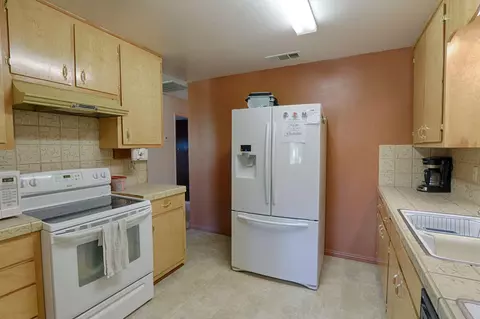 2543 Wilson Ave, Redding, CA 96002 photo 4