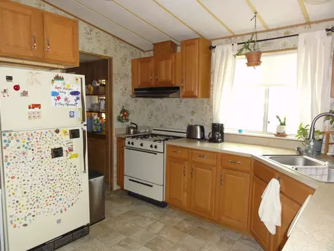 1019 Yogi Ct, Redding, CA 96003 photo 10