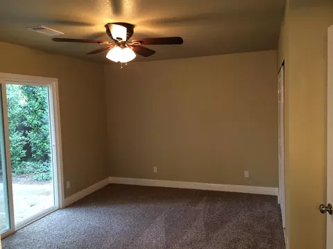 354 Ellis St, Redding, CA 96001 photo 19
