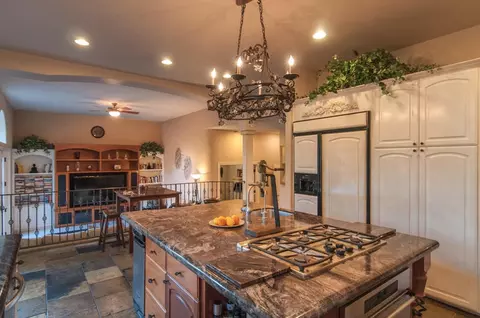 3742 Sunlight Ct, Redding, CA 96001 photo 11