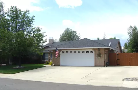 3974 Meadow Oak Way, Redding, CA 96002 photo 1