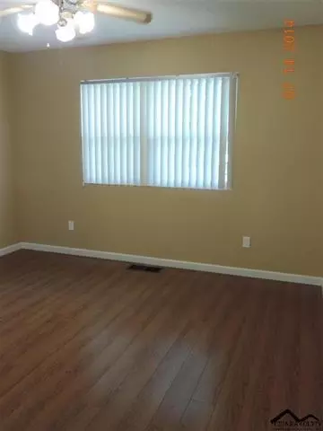 2410 Oriole Dr, Red Bluff, CA 96080 photo 5
