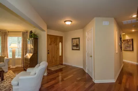 4663 Saint Charles Dr, Redding, CA 96002 photo 4