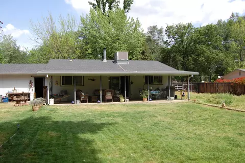 261 Branstetter Ln, Redding, CA 96001 photo 2