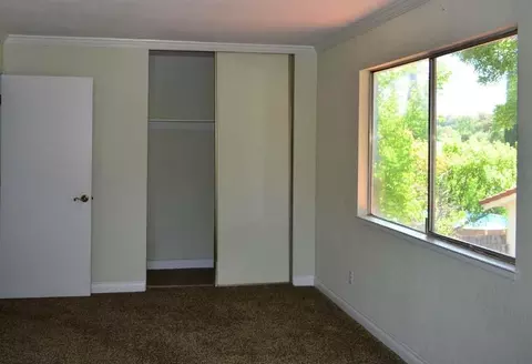 2349 Carnelian Way, Redding, CA 96003 photo 10