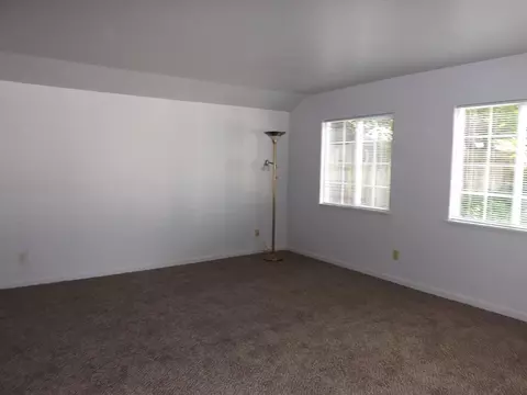 814 State St, Redding, CA 96001 photo 9