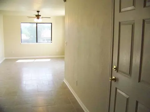 837 Tanglewood Dr, Redding, CA 96003 photo 10