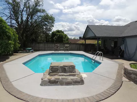 1495 Hominy Way, Redding, CA 96003 photo 14