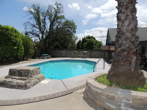 1495 Hominy Way, Redding, CA 96003 photo 13