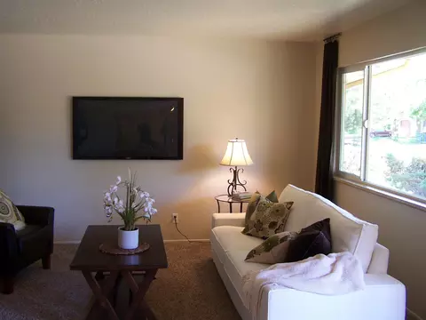 2461 Galaxy Way, Redding, CA 96002 photo 3