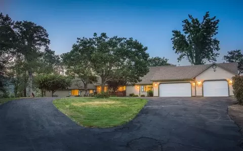 7829 Sans Souci Dr, Redding, CA 96001 photo 2