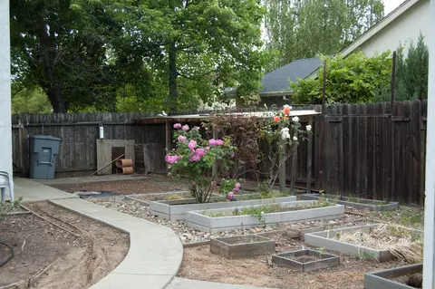 589 Armando Ave, Redding, CA 96003 photo 9