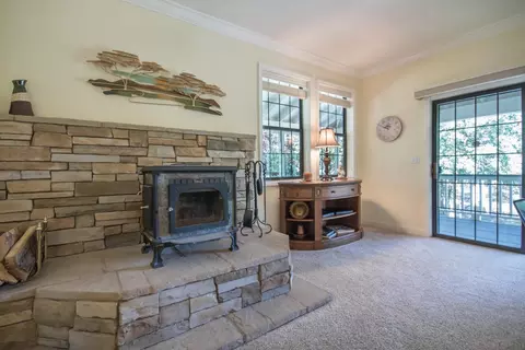 13242 Pala Mesa Cir, Redding, CA 96003 photo 5