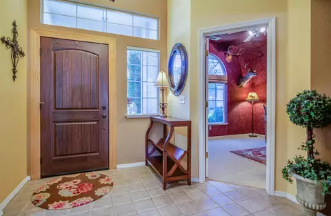582 Martinique Cir, Redding, CA 96003 photo 8
