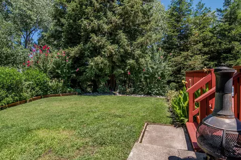 582 Martinique Cir, Redding, CA 96003 photo 21