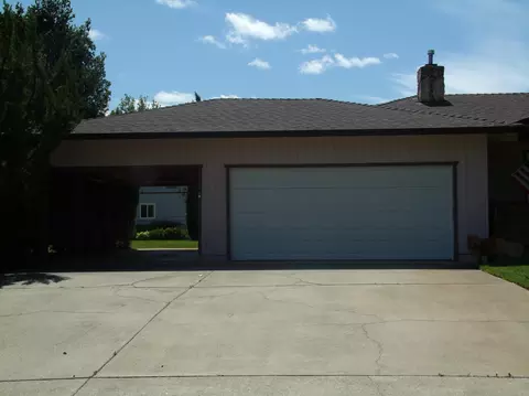 7188 Encina Dr, Redding, CA 96002 photo 3