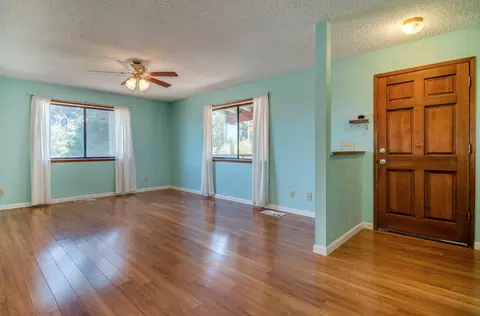 2846 West St, Redding, CA 96001 photo 4
