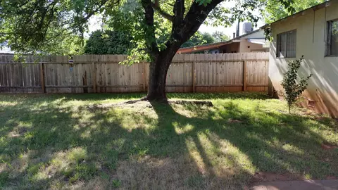 2093 Solar Way, Redding, CA 96002 photo 1