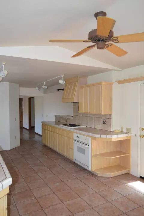 4177 Villa Dr, Redding, CA 96001 photo 4