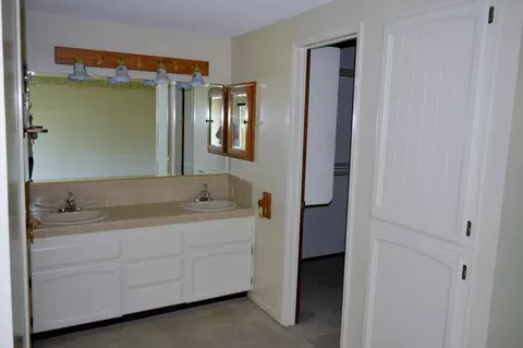 4177 Villa Dr, Redding, CA 96001 photo 14