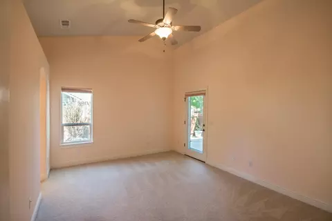 685 Mammoth Path, Redding, CA 96003 photo 6