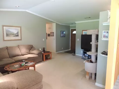 875 Jantail Ct, Redding, CA 96003 photo 5