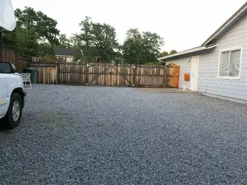 11392 Wales Dr, Redding, CA 96003 photo 2