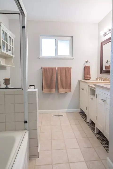 2075 Carpenter Ln, Redding, CA 96002 photo 14
