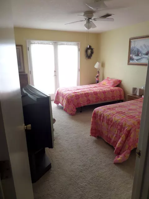 1111 Dominion Dr, Redding, CA 96002 photo 13