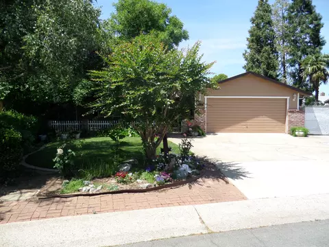 1111 Dominion Dr, Redding, CA 96002 photo 1