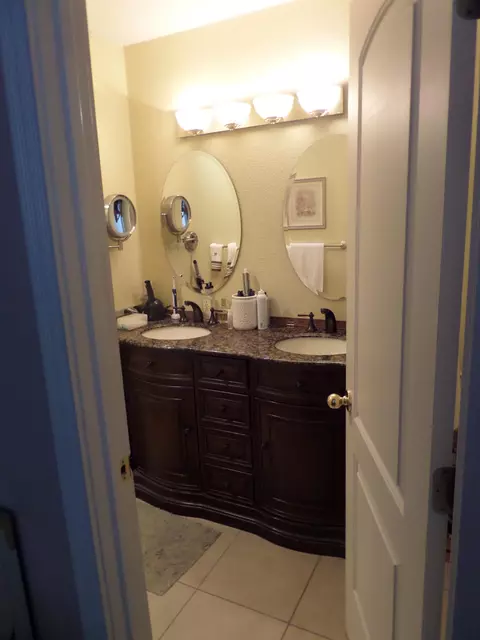 1111 Dominion Dr, Redding, CA 96002 photo 8