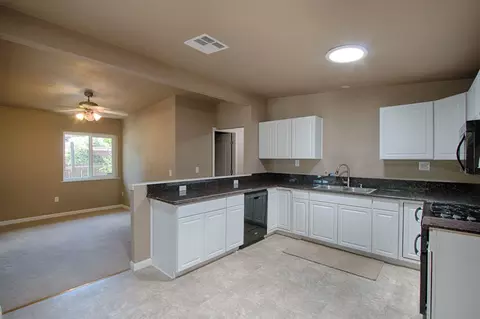 3320 Crest Dr, Anderson, CA 96007 photo 5