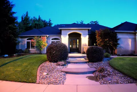 2851 Madison River Dr, Redding, CA 96002 photo 1