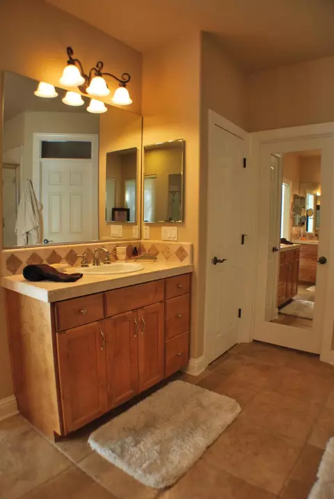 2851 Madison River Dr, Redding, CA 96002 photo 15
