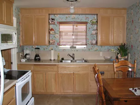 2860 Reservoir Ln, Redding, CA 96002 photo 5